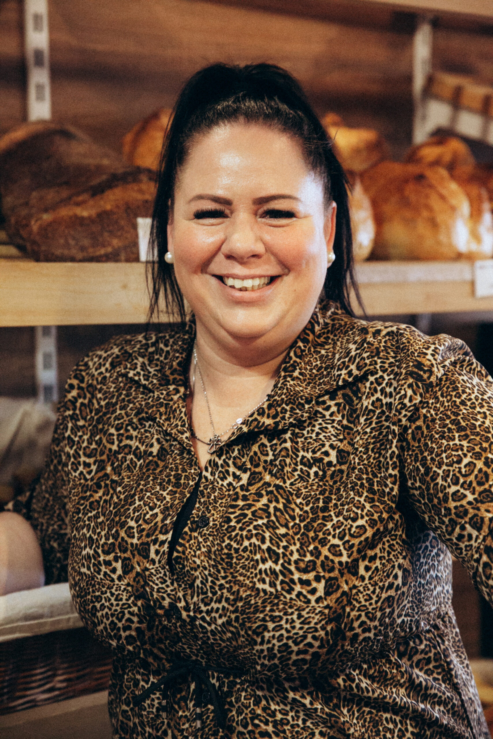 Szilvi munkatárs.
